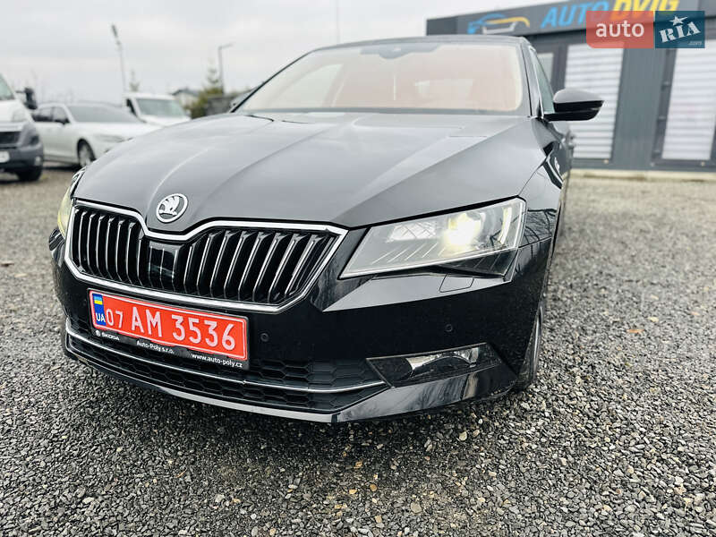 Лифтбек Skoda Superb 2017 в Иршаве