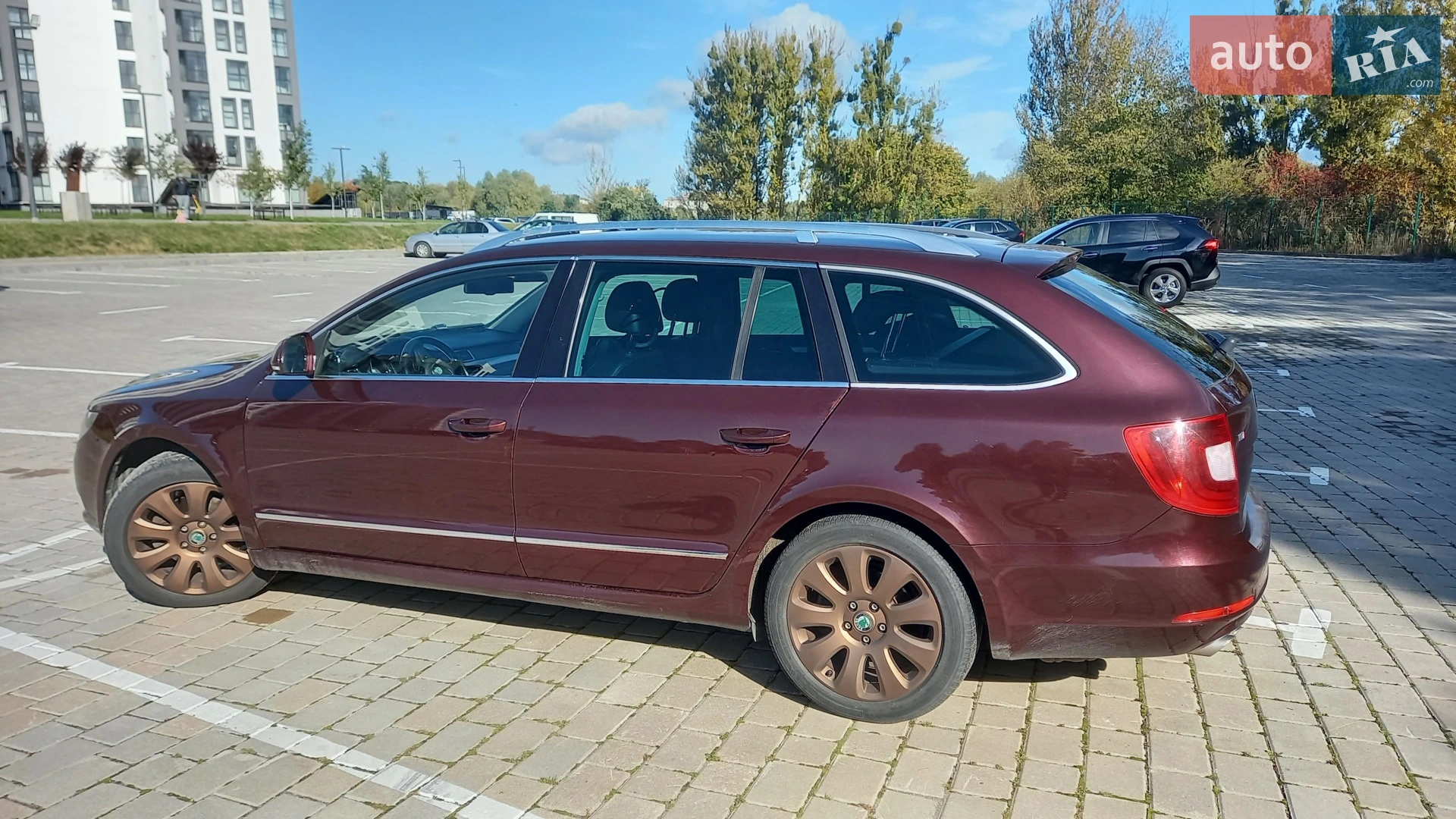 2011 Skoda Superb - мініатюра 5
