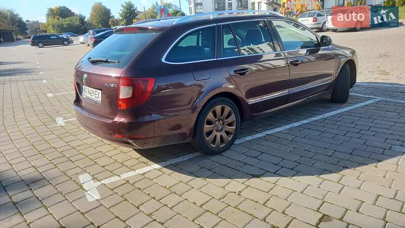 Универсал Skoda Superb 2011 в Мукачево