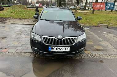 Універсал Skoda Superb 2014 в Львові