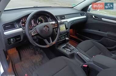 Універсал Skoda Superb 2014 в Сумах