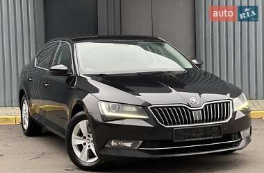 Лифтбек Skoda Superb 2018 в Ужгороде