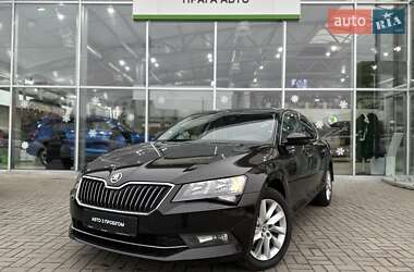 Лифтбек Skoda Superb 2018 в Киеве