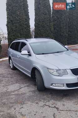 Универсал Skoda Superb 2012 в 