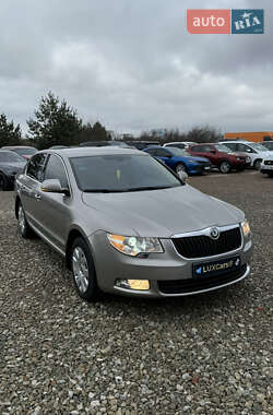 Лифтбек Skoda Superb 2011 в Ивано-Франковске