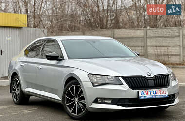 Ліфтбек Skoda Superb 2015 в Кривому Розі