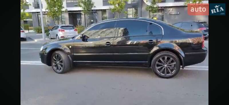 Skoda Superb 2006