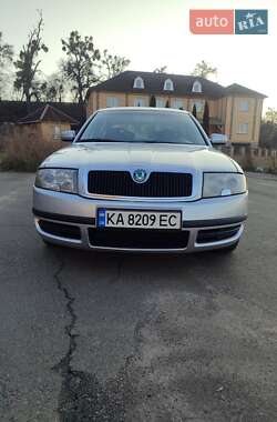 Лифтбек Skoda Superb 2003 в Калиновке