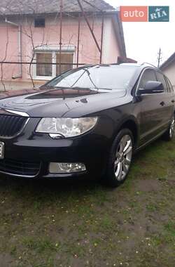 Универсал Skoda Superb 2010 в Берегово