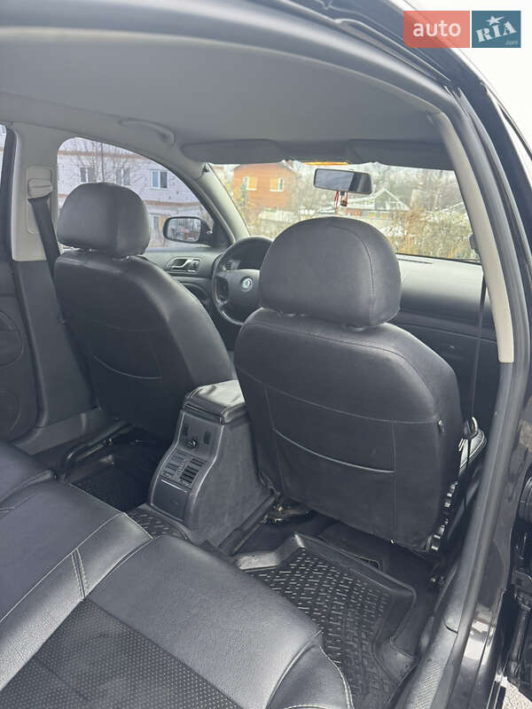 Лифтбек Skoda Superb 2006 в Харькове