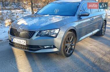 Універсал Skoda Superb 2016 в Києві