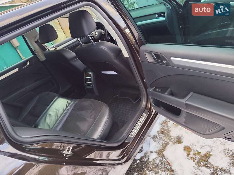 Универсал Skoda Superb 2013 в Дрогобыче фото 29 Универсал Skoda Superb 2013 в Дрогобыче