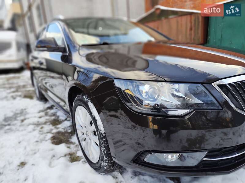 Универсал Skoda Superb 2013 в 