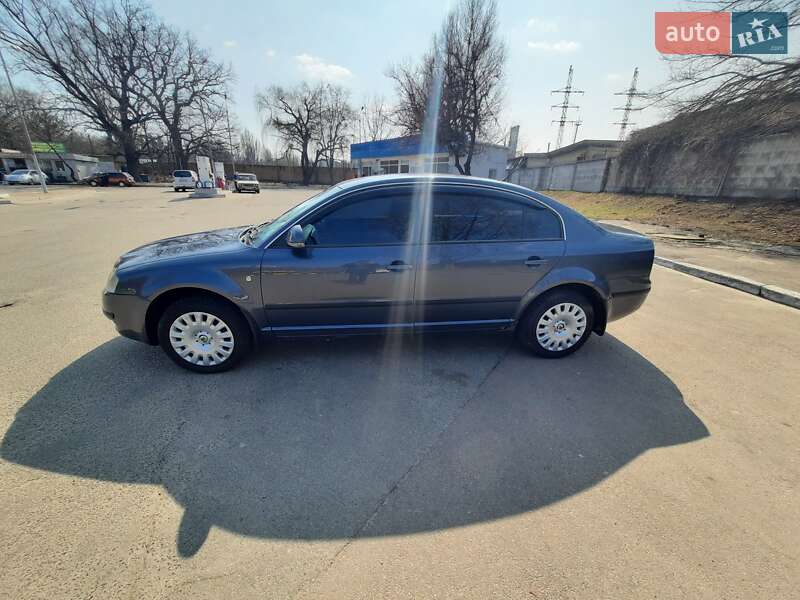 Лифтбек Skoda Superb 2007 в Черкассах