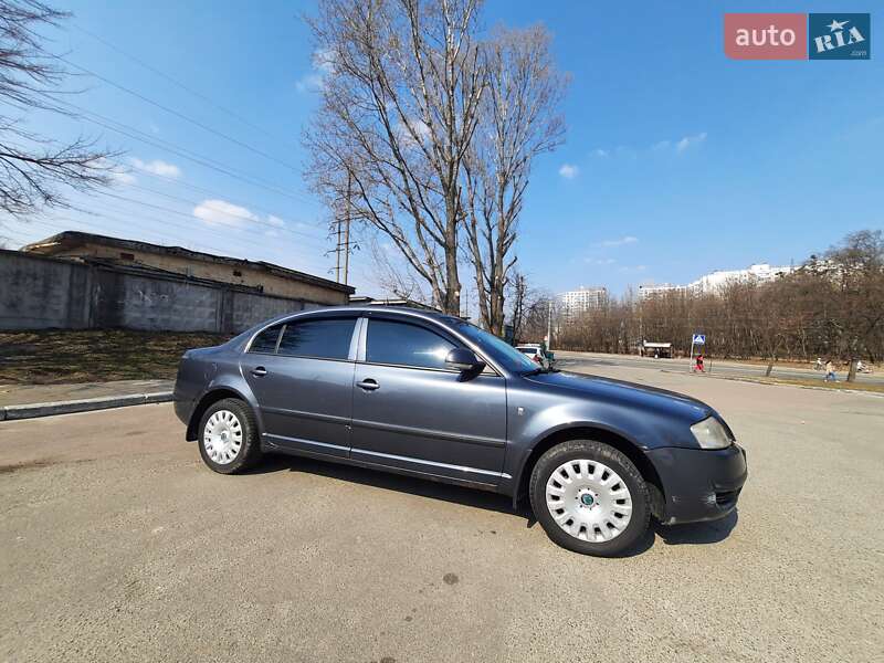 Лифтбек Skoda Superb 2007 в Черкассах