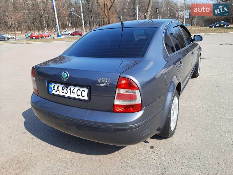 Лифтбек Skoda Superb 2007 в Черкассах