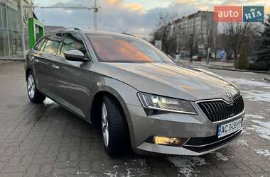 Універсал Skoda Superb 2017 в Луцьку