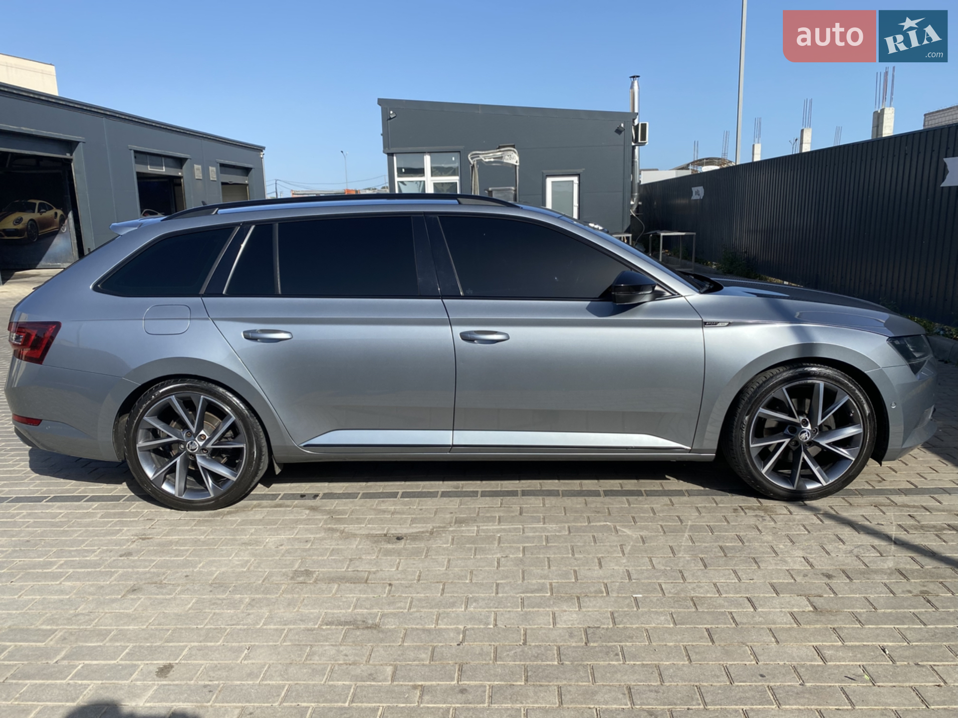 2017 Skoda Superb - мініатюра 4