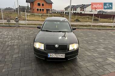 Лифтбек Skoda Superb 2005 в Хусте