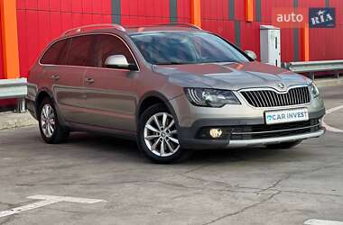 Универсал Skoda Superb 2014 в Киеве