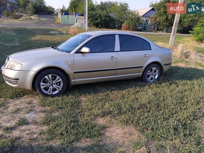 Лифтбек Skoda Superb 2005 в Терновке фото 2 Лифтбек Skoda Superb 2005 в Терновке