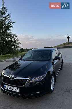 Лифтбек Skoda Superb 2013 в Черкассах