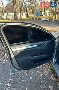 Лифтбек Skoda Superb 2011 в 