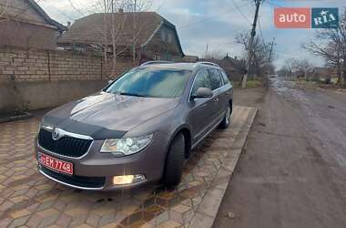 Універсал Skoda Superb 2012 в Білгороді-Дністровському