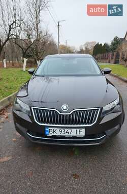 Ліфтбек Skoda Superb 2017 в Рівному