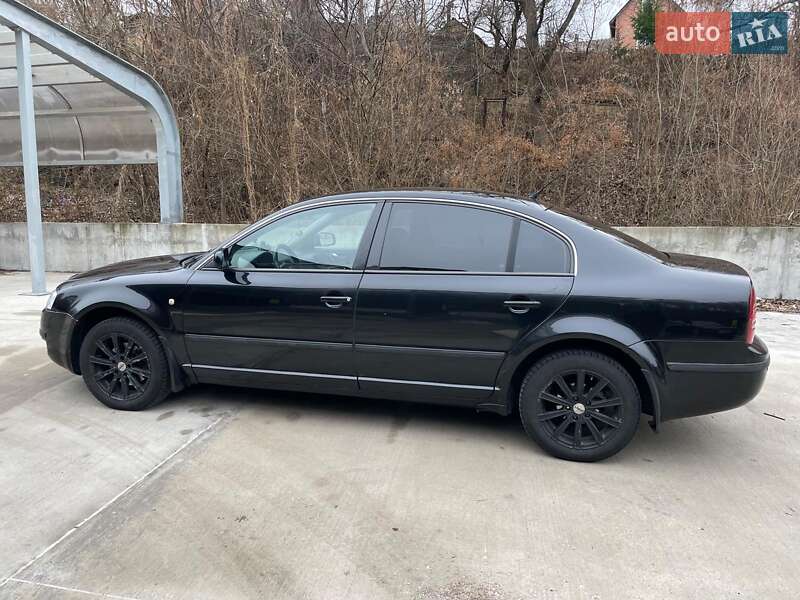 Ліфтбек Skoda Superb 2002 в Києві