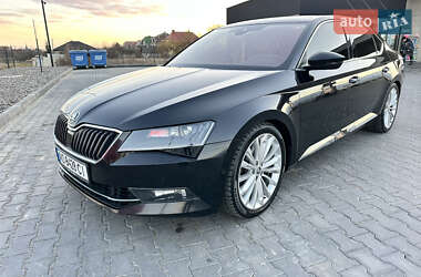 Лифтбек Skoda Superb 2018 в Ужгороде