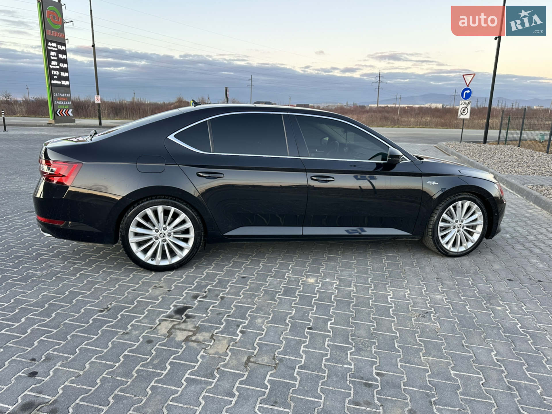 2018 Skoda Superb - мініатюра 5