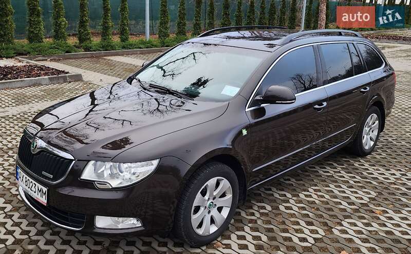 Универсал Skoda Superb 2012 в Харькове