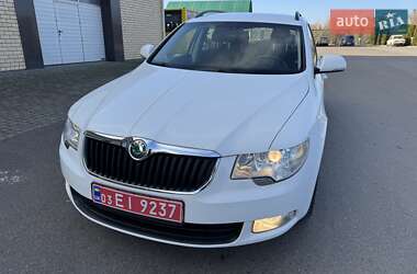 Універсал Skoda Superb 2010 в Луцьку