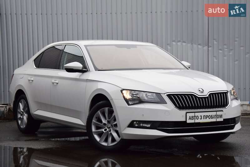 Лифтбек Skoda Superb 2019 в Киеве