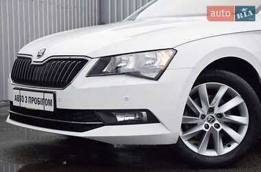 Лифтбек Skoda Superb 2019 в Киеве