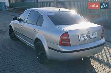 Ліфтбек Skoda Superb 2004 в Ужгороді