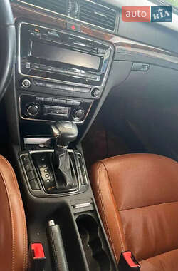 Лифтбек Skoda Superb 2010 в 