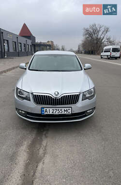 Лифтбек Skoda Superb 2013 в Кривом Роге