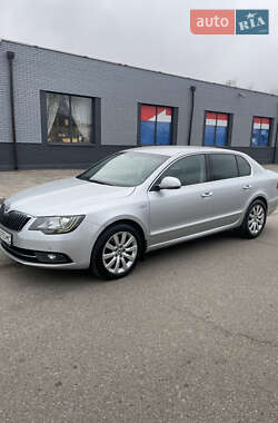 Лифтбек Skoda Superb 2013 в Кривом Роге