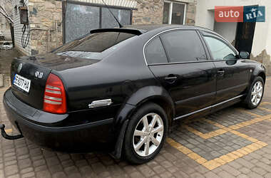 Лифтбек Skoda Superb 2006 в Еланце