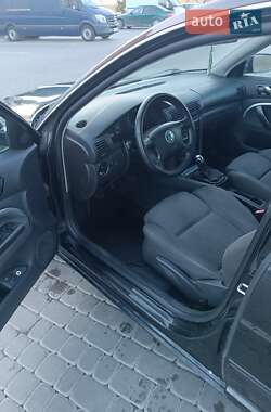 Лифтбек Skoda Superb 2005 в 
