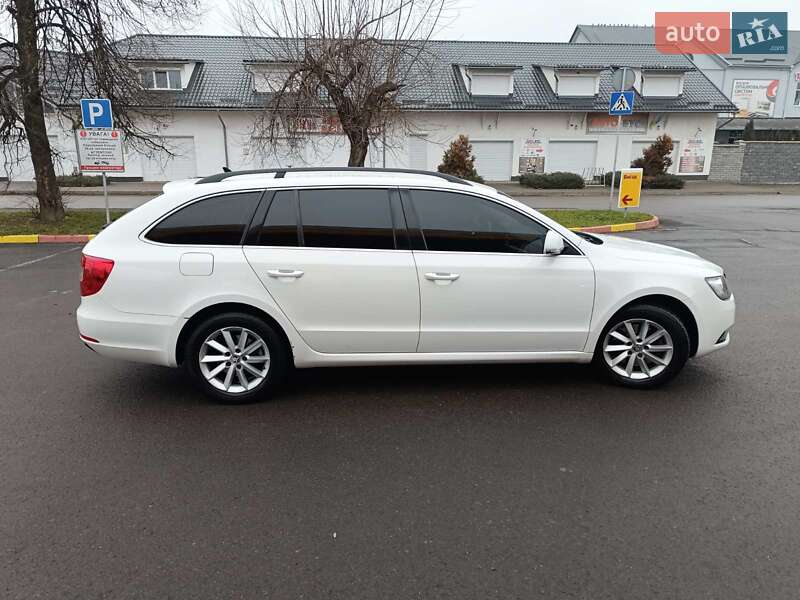 Универсал Skoda Superb 2014 в Мукачево