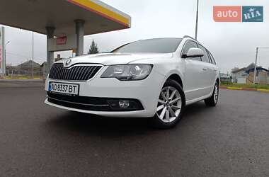 Універсал Skoda Superb 2014 в 