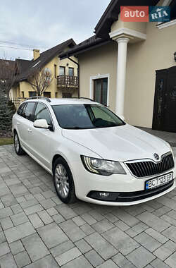 Універсал Skoda Superb 2013 в Львові