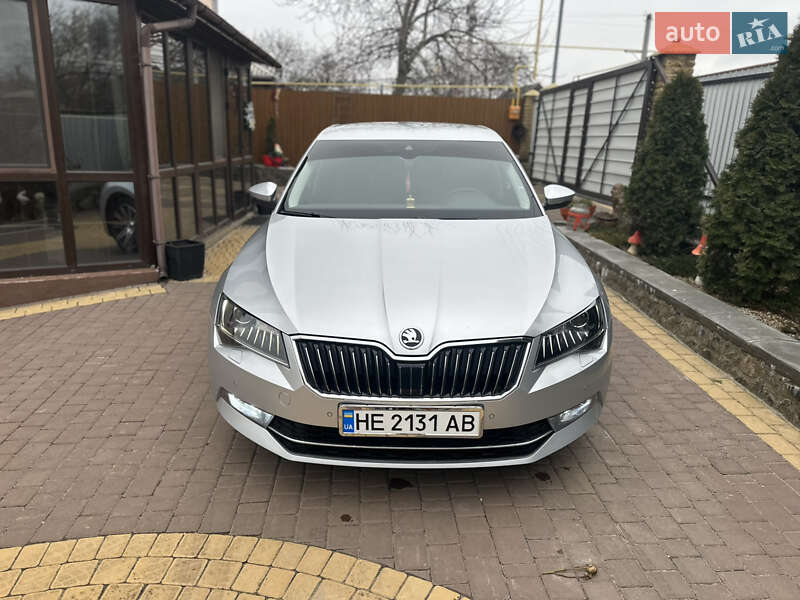 Ліфтбек Skoda Superb 2015 в Балті