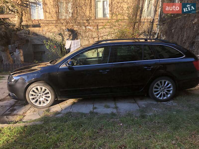 Універсал Skoda Superb 2015 в Одесі