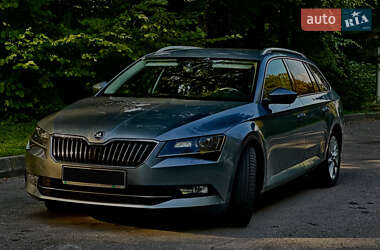 Универсал Skoda Superb 2019 в Трускавце