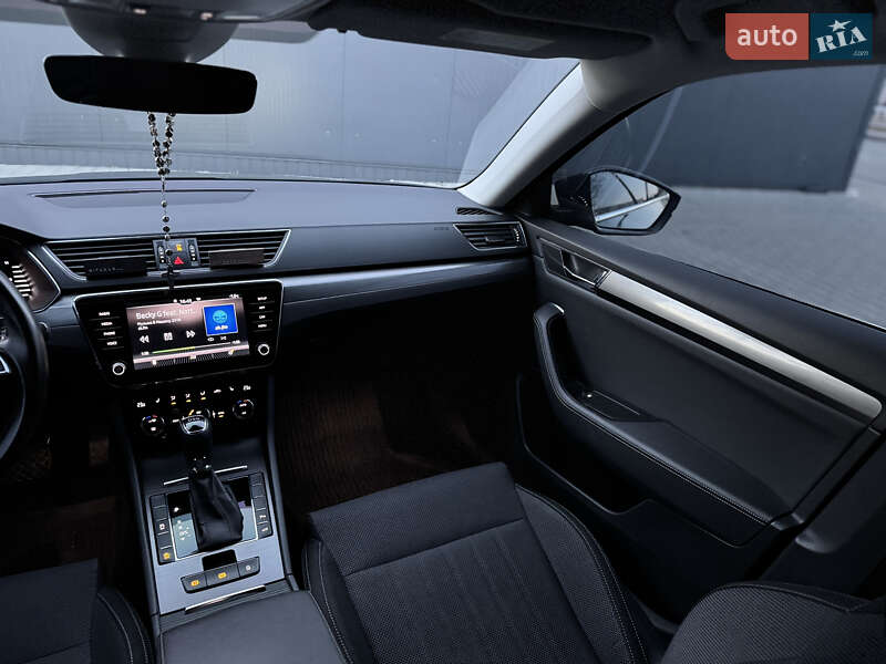 Лифтбек Skoda Superb 2019 в Мукачево