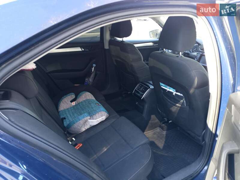 Лифтбек Skoda Superb 2016 в Ладыжине